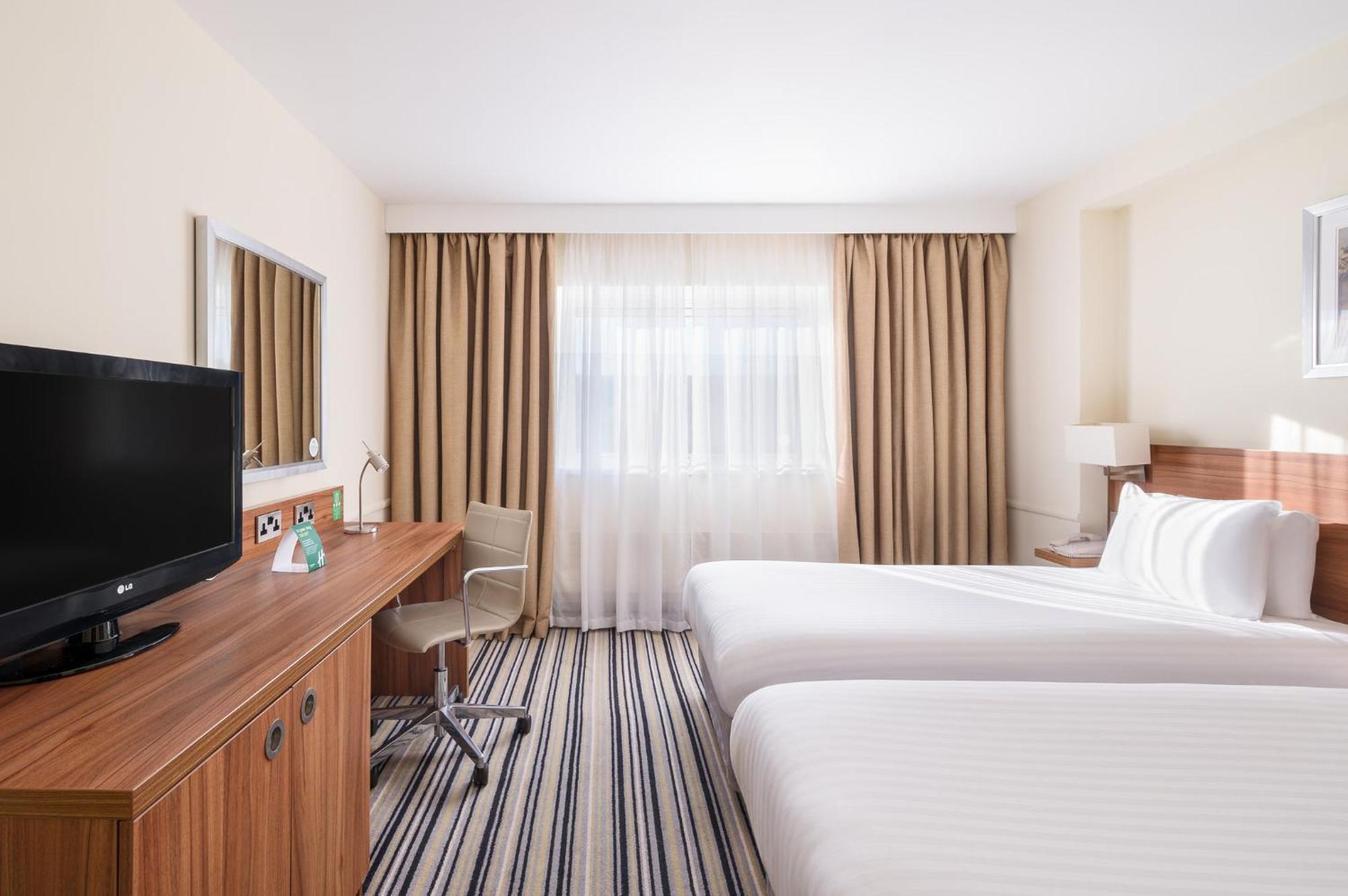 Holiday Inn Haydock By Ihg Экстерьер фото