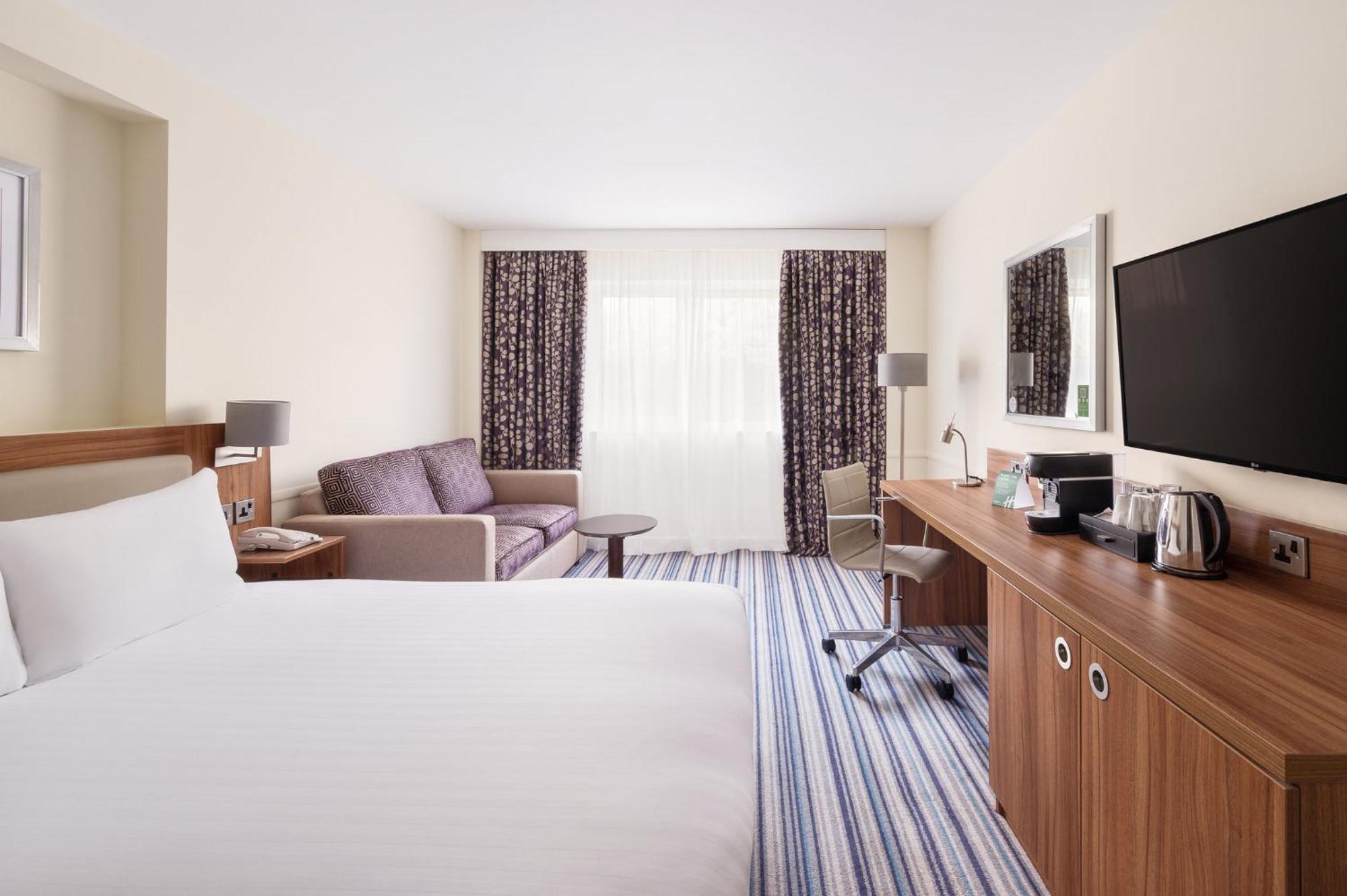 Holiday Inn Haydock By Ihg Экстерьер фото