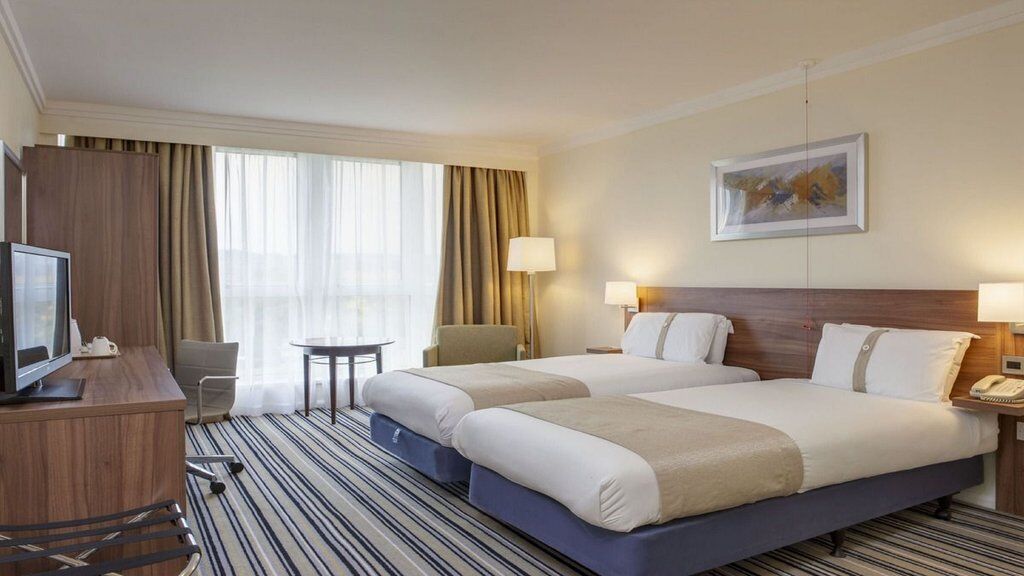 Holiday Inn Haydock By Ihg Экстерьер фото