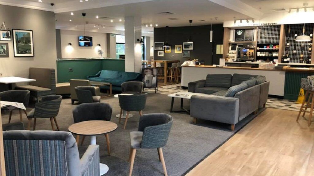 Holiday Inn Haydock By Ihg Экстерьер фото